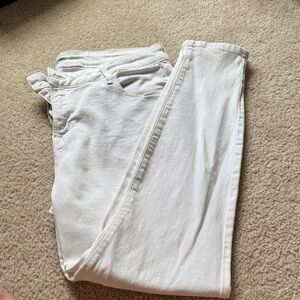 White Old Navy Rockstar Jeans size 14